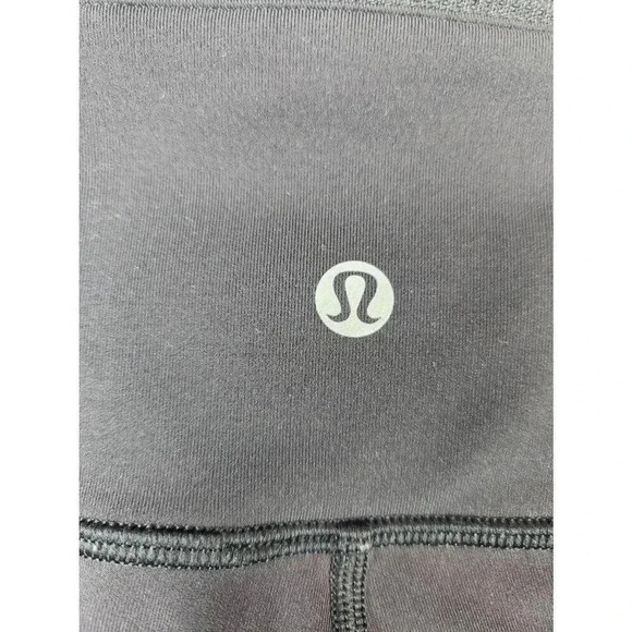 Lululemon Black Leggings Size 6 22 Inch Inseam High Rise - Picture 4 of 8